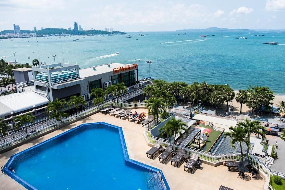 Markland Beach View Pattaya Esterno foto